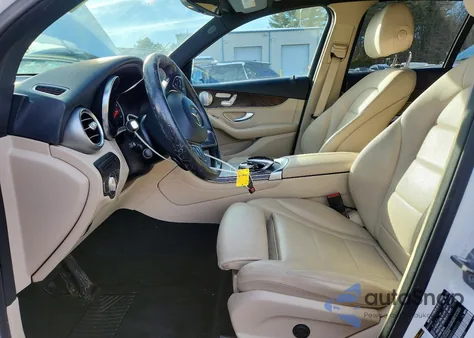 2018 Mercedes-Benz Glc 300 4Matic z USA, uszkodzony, nr VIN WDC0G4KB4JV093122